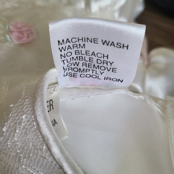 Vintage Kids Fashion Dress 18M White Poly Satin Lace Pink Rosettes Pleated Fancy - Picture 8 of 9